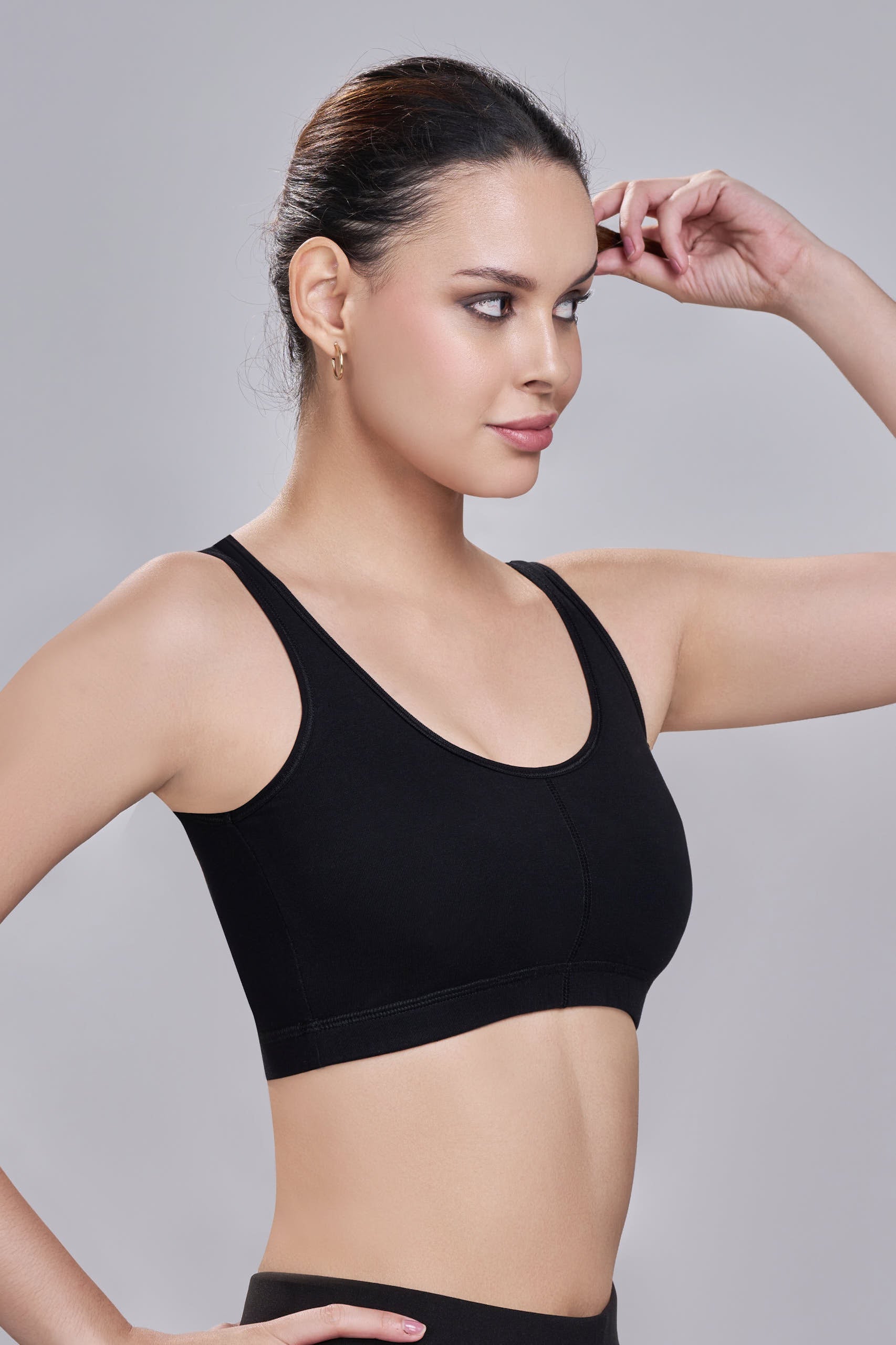 Sports Bra | Wide straps | Non-Padded | Beginner Friendly |